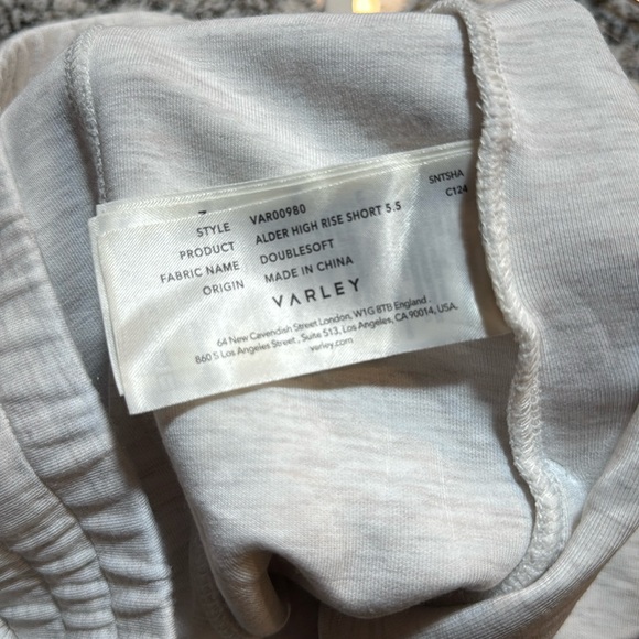 NWOT Varley Alder High-Rise Shorts 5.5” Double Soft Ivory Mark Sz XS - Picture 5 of 6